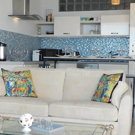 Magnificent 4-bedroom 